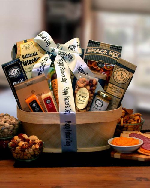 Father's Day Gourmet Nut & Sausage Assortment
